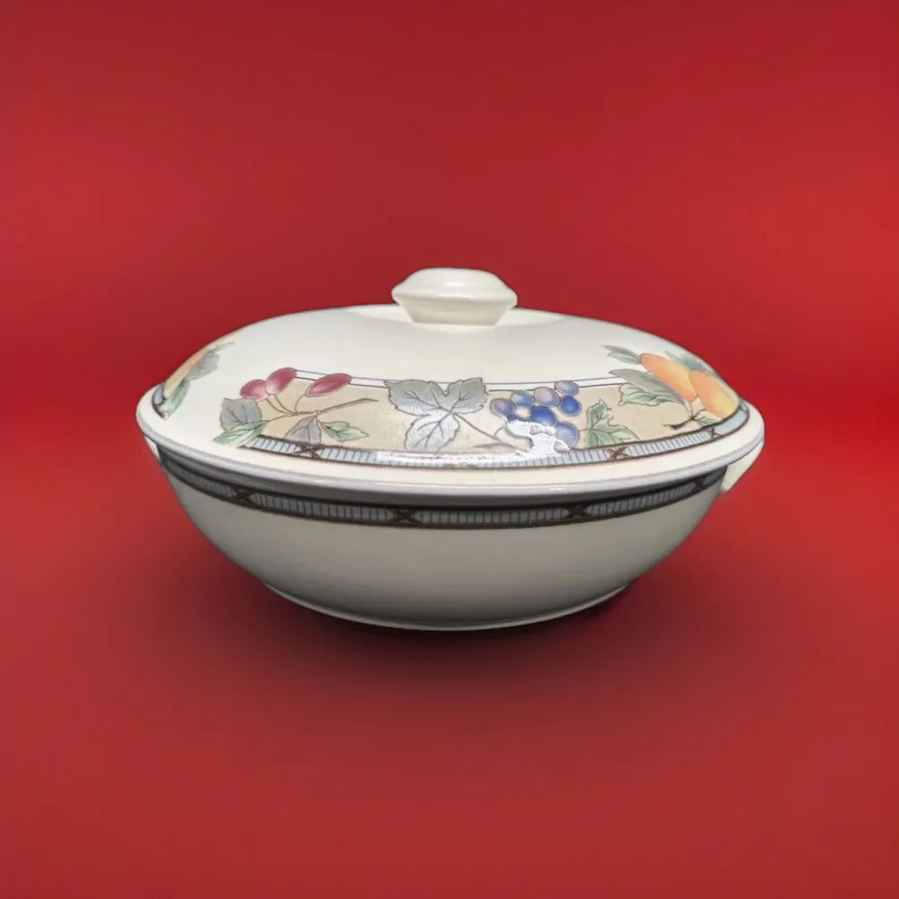 Mikasa Intaglio Garden Harvest CAC29 Round Covered Casserole Dish oven to table
